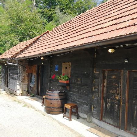 Robinzonski Smjestaj Tepes Tuheljske Toplice Buitenkant foto