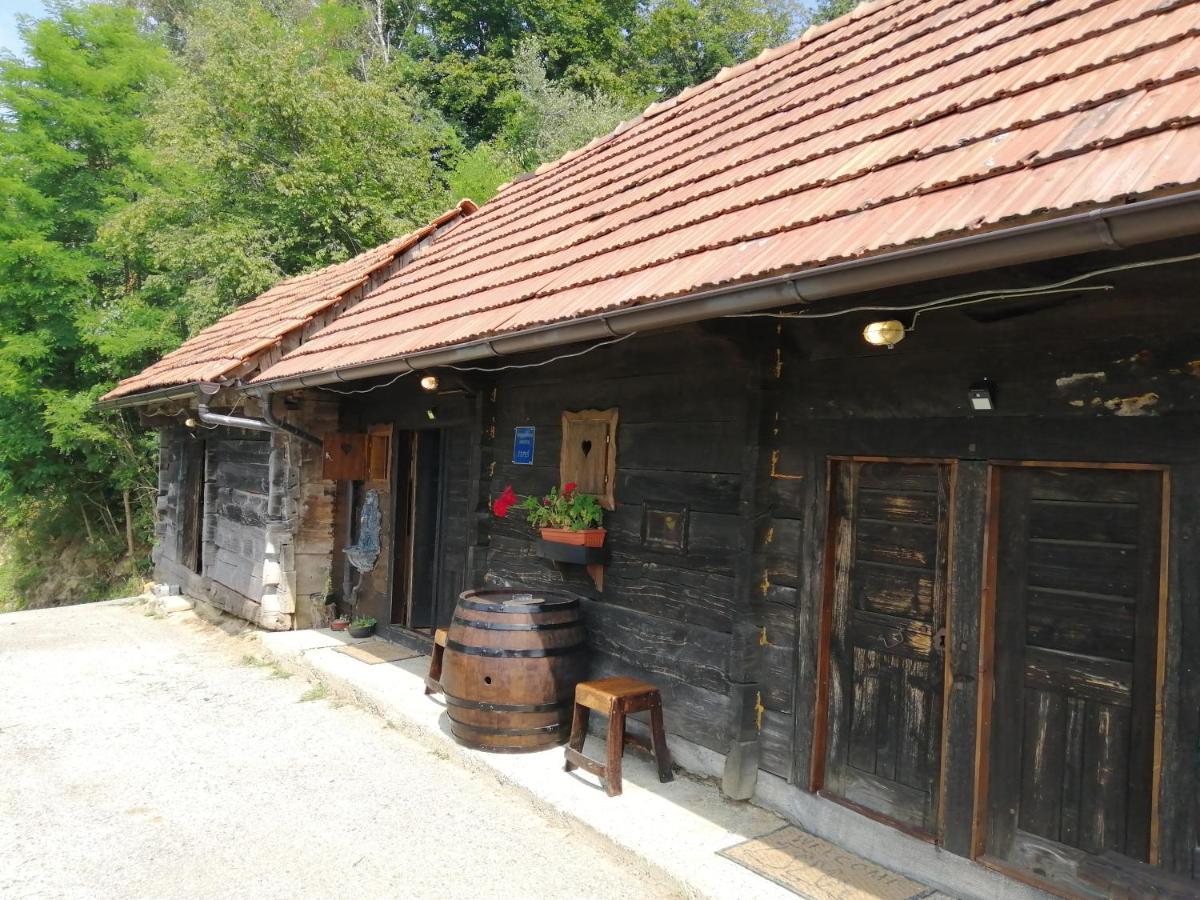 Robinzonski Smjestaj Tepes Tuheljske Toplice Buitenkant foto