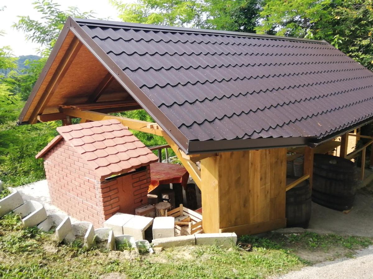 Robinzonski Smjestaj Tepes Tuheljske Toplice Buitenkant foto